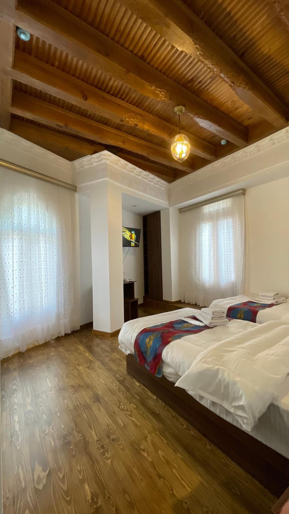 Mahbubakhon Guest House In Old City Boukhara Extérieur photo