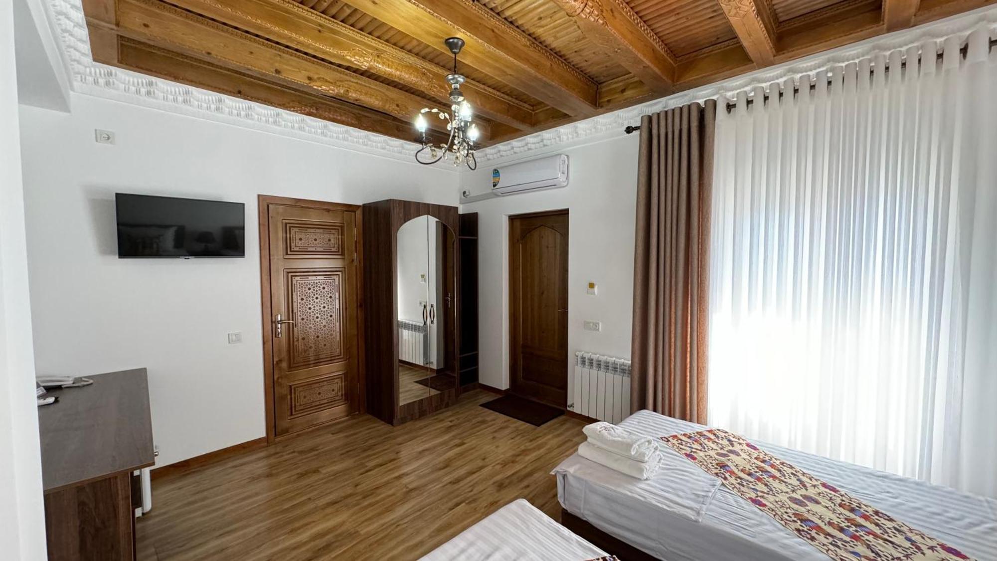 Mahbubakhon Guest House In Old City Boukhara Extérieur photo
